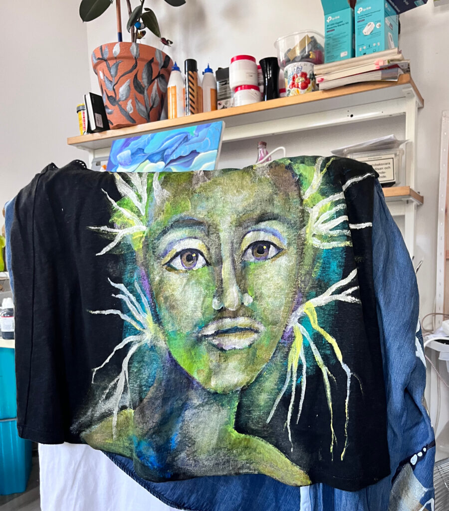 Eco Art - Handpainted tshirt