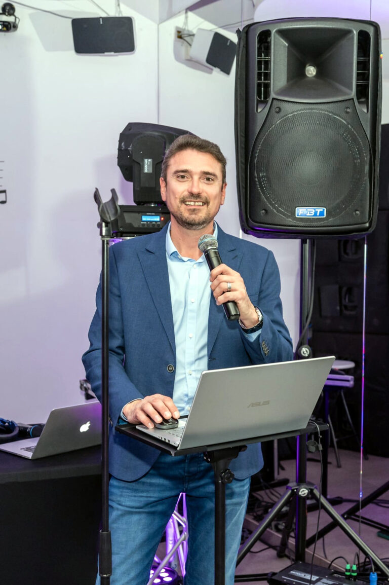 Iulian Ambrosie - Musician